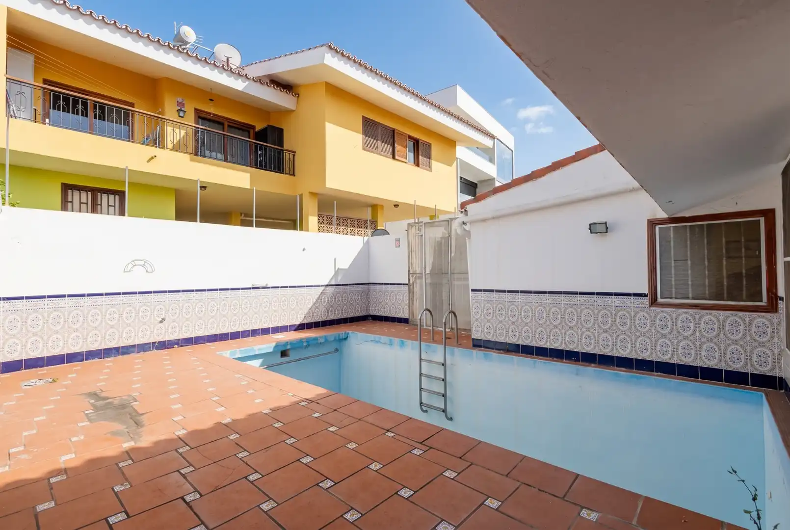 Piscina de Casa adosada en venta en Santa Cruz de Tenerife con Terraza, Trastero y Piscina
