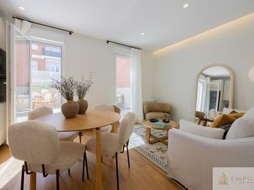 Penthouse with lift for sale in Calle de Ponce de León