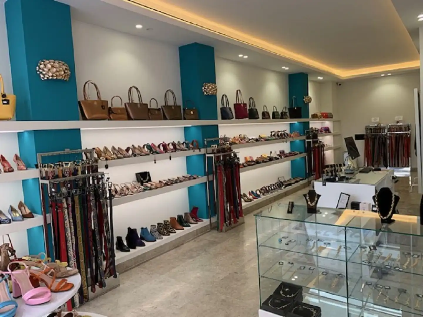 Locale commerciale in vendita a Marbella Centro, imagen 2