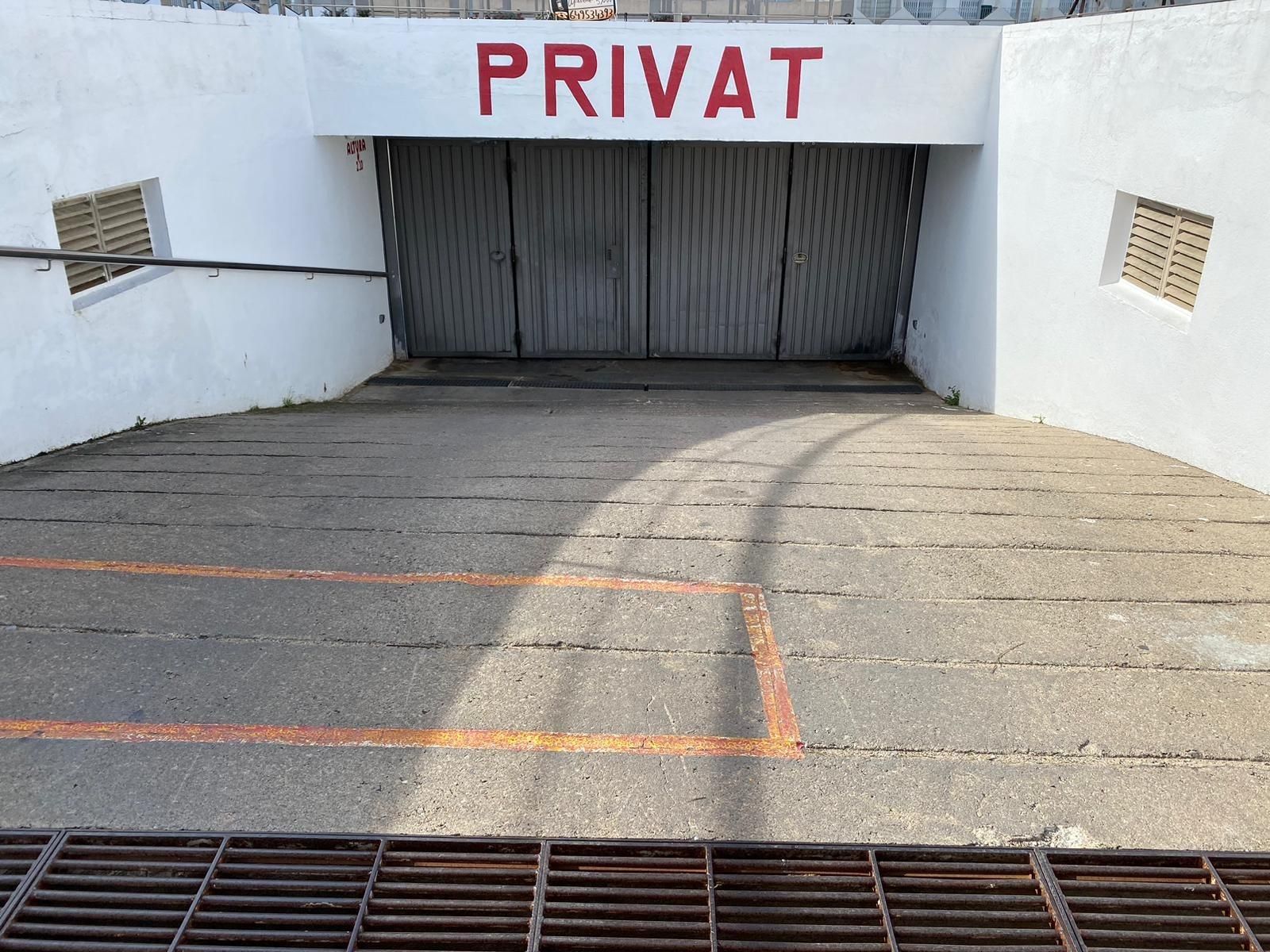 Aparcament de Garatge en venda en Empuriabrava