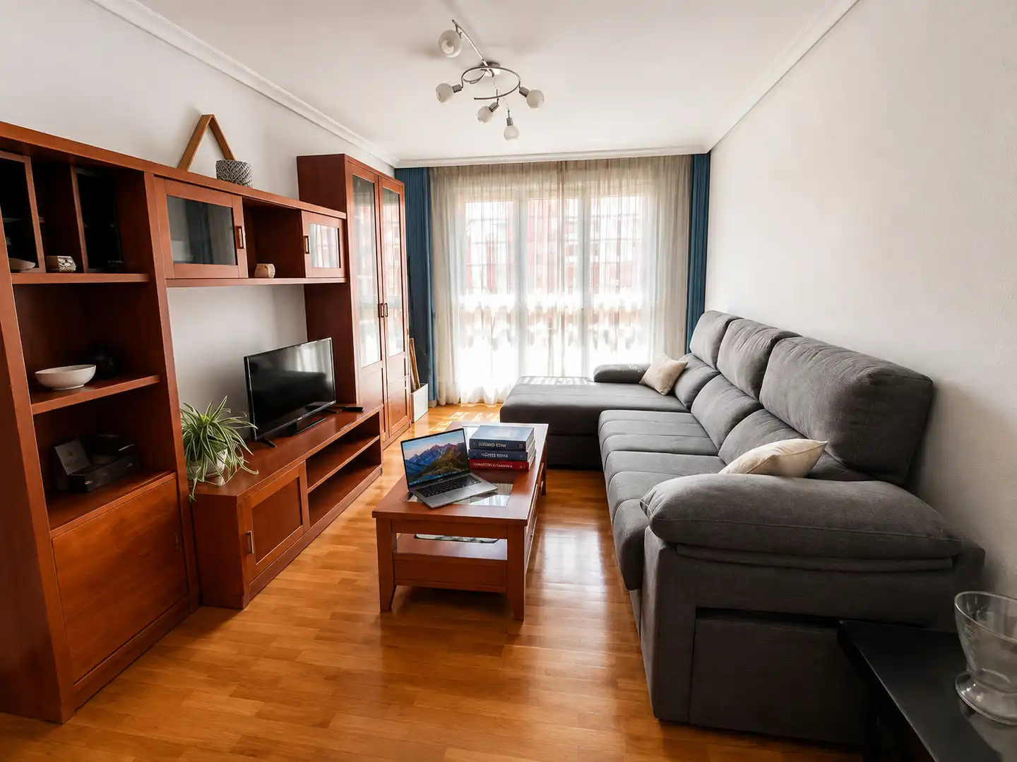 Sala de estar de Piso de alquiler en Santander con Calefacción, Terraza y Trastero