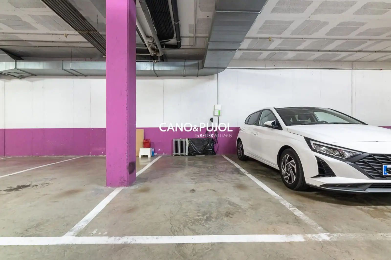 Parking of Flat for sale in Sant Cugat del Vallès  with Heating, Terrace and Storage room