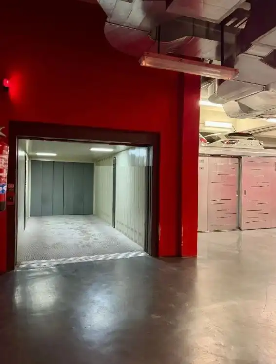 Garage zum Verkauf in Madrid