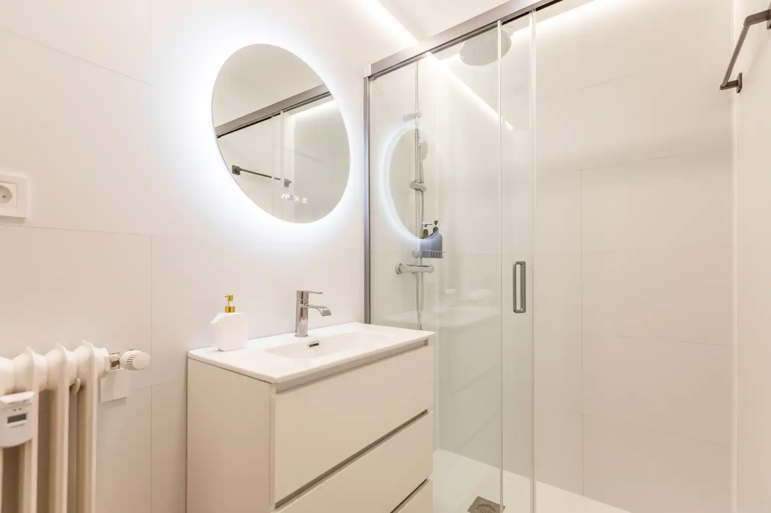 Badezimmer von Dachboden zur Miete in  Pamplona / Iruña mit Möbliert