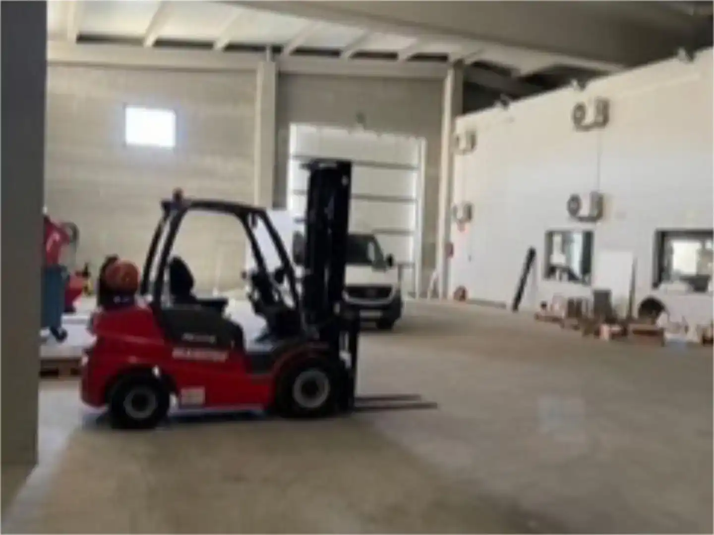 Parking of Industrial buildings for rent in Olivenza