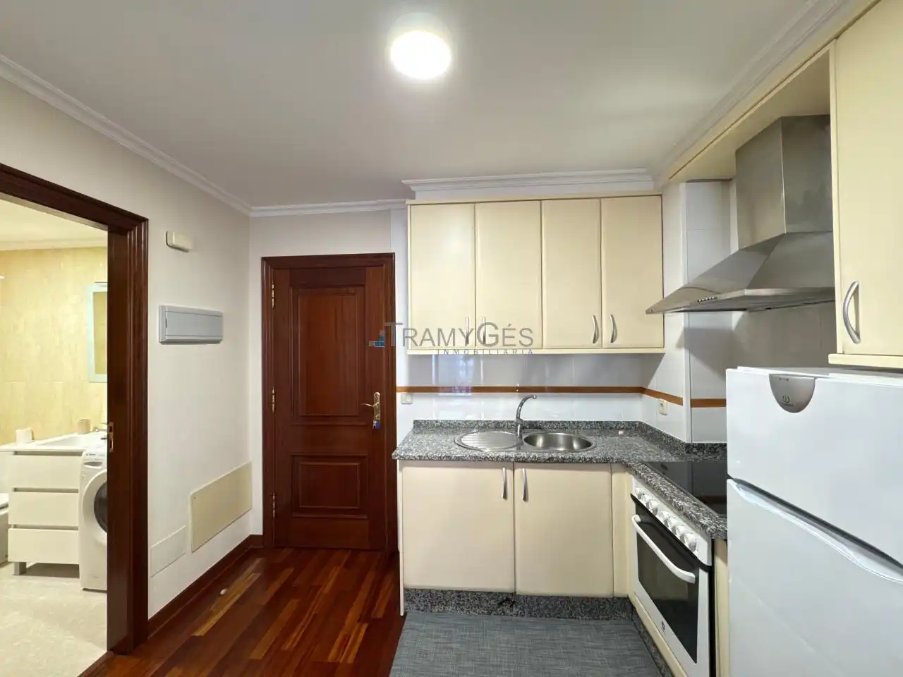 Kitchen of Apartments for rent in Vigo   with Heating, Parquet flooring and Furnished