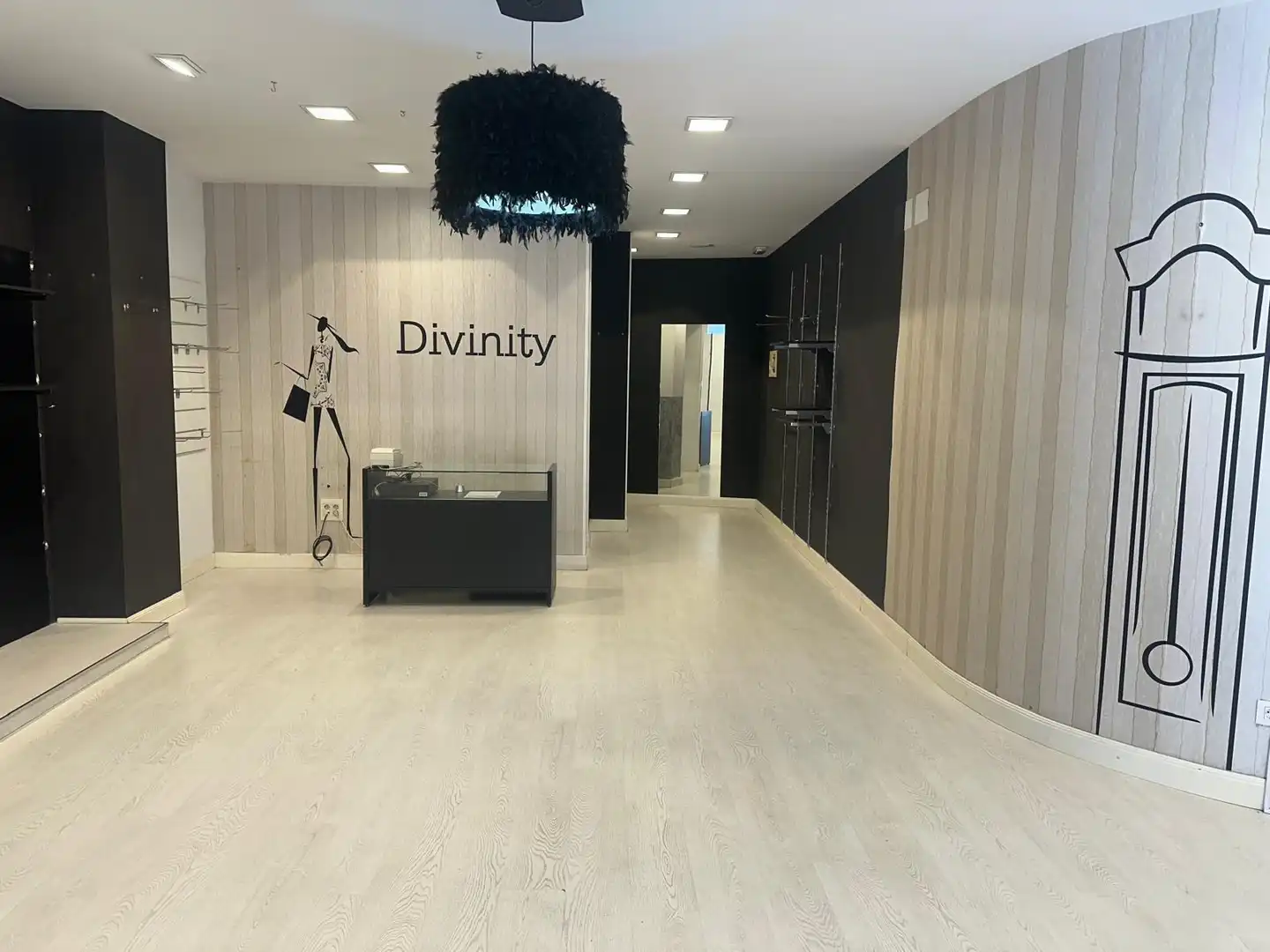 Local comercial de lloguer a Calle Marqués de Teverga 5, imagen 5