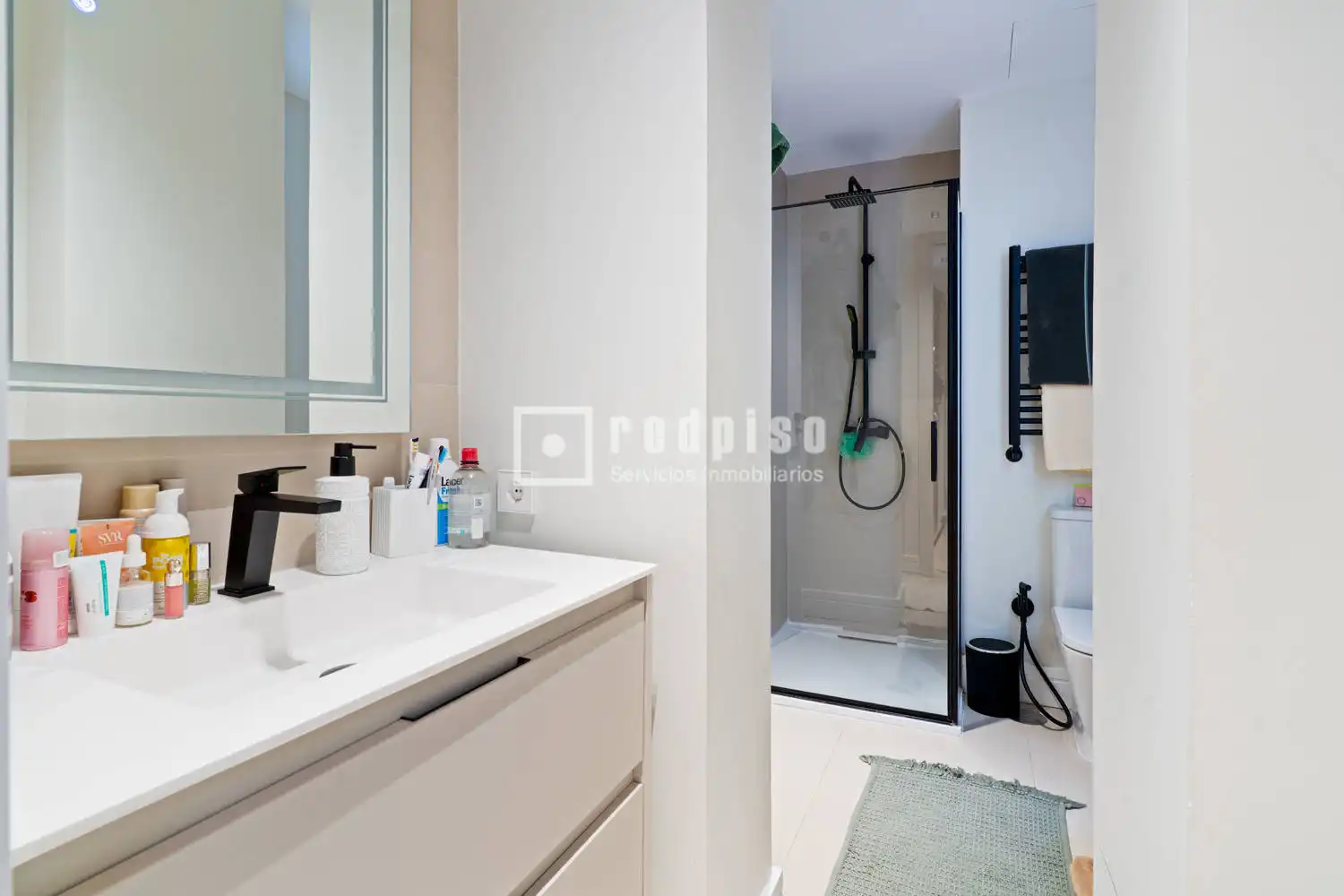 Baño de Piso en venta en Madrid con Aire acondicionado y Amueblado