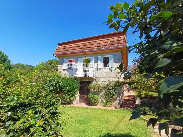 Haus mit Garten zum Verkauf in Lugar Costa