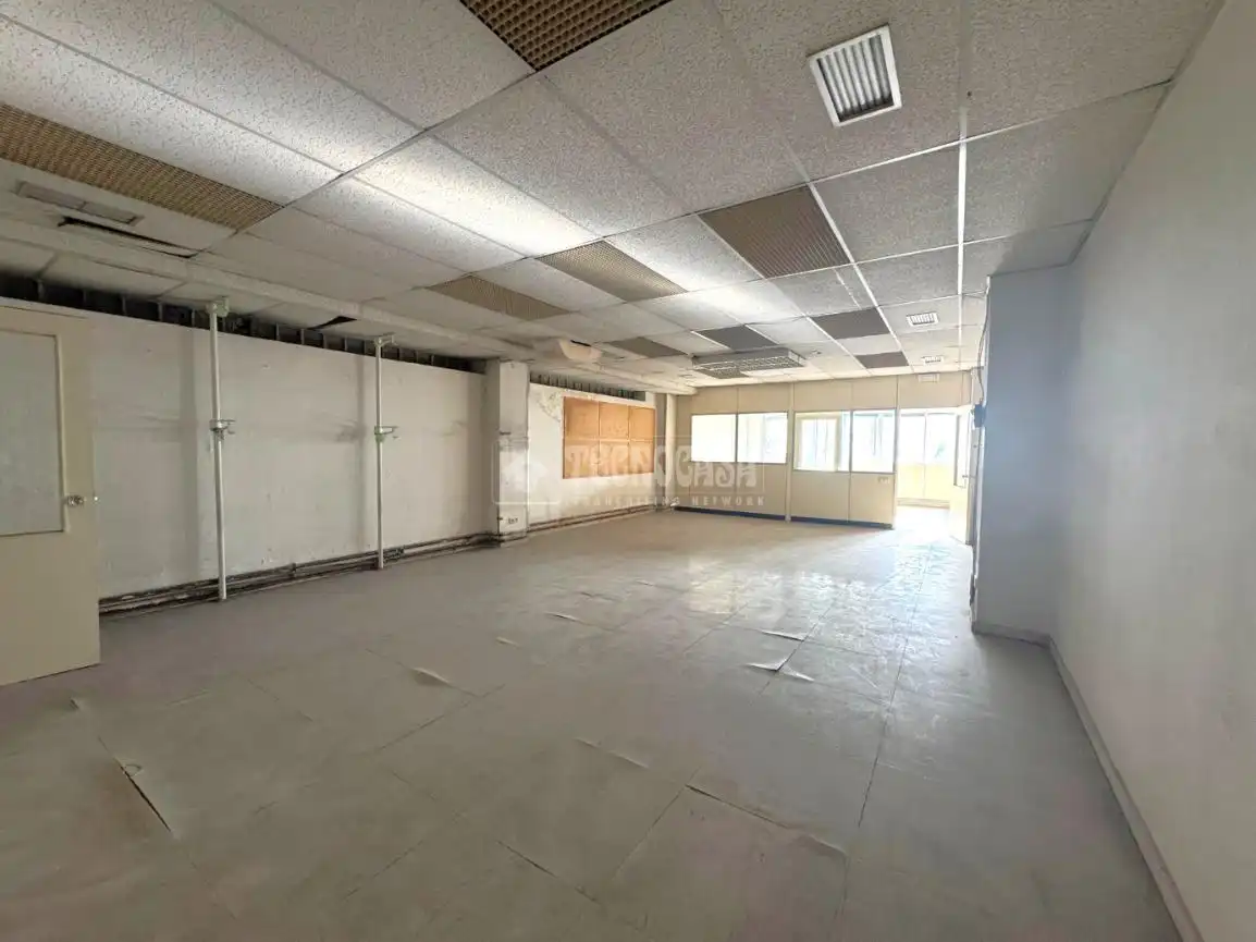 Local comercial en venda a HERMANOS GARCIA NOBLEJAS, imagen 19