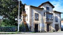 Vista exterior de Casa o xalet en venda en Villaescusa (Cantabria) amb Aire condicionat, Calefacció i Jardí privat