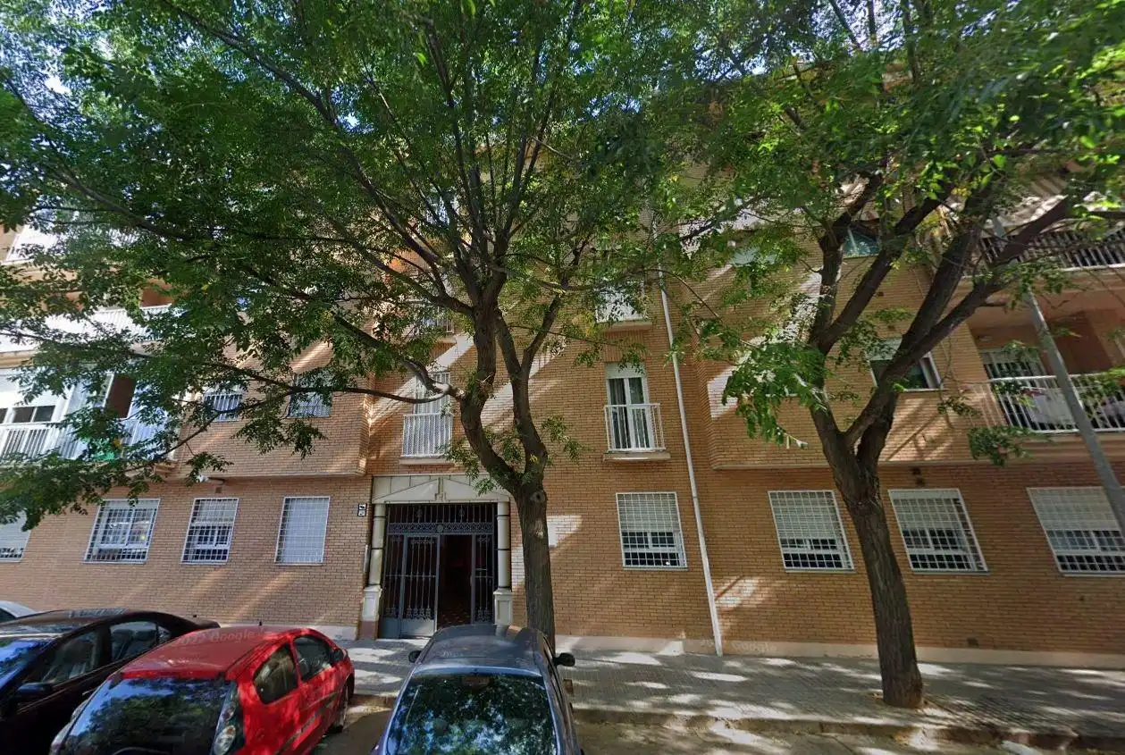 Vista exterior de Piso en venta en Córdoba con Terraza y Piscina comunitaria
