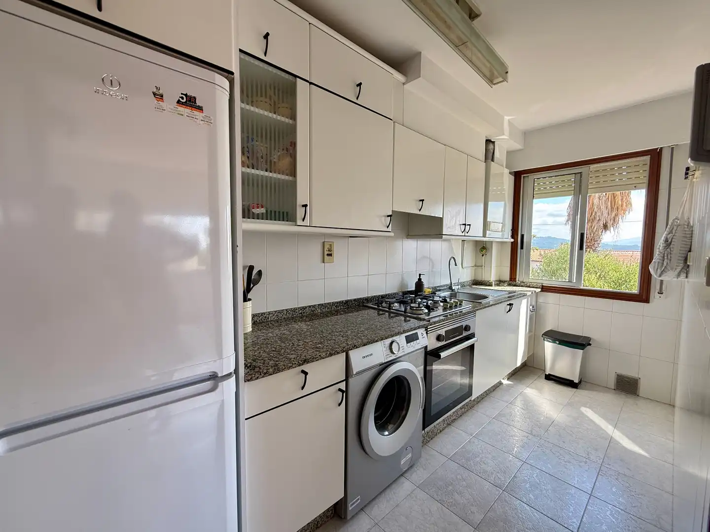 Kitchen of Flat for sale in O Grove    with Storage room, Furnished and Oven