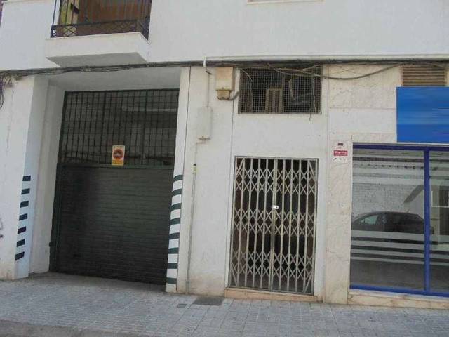 Local comercial en Venta en C/ la Carolina en Linarejos