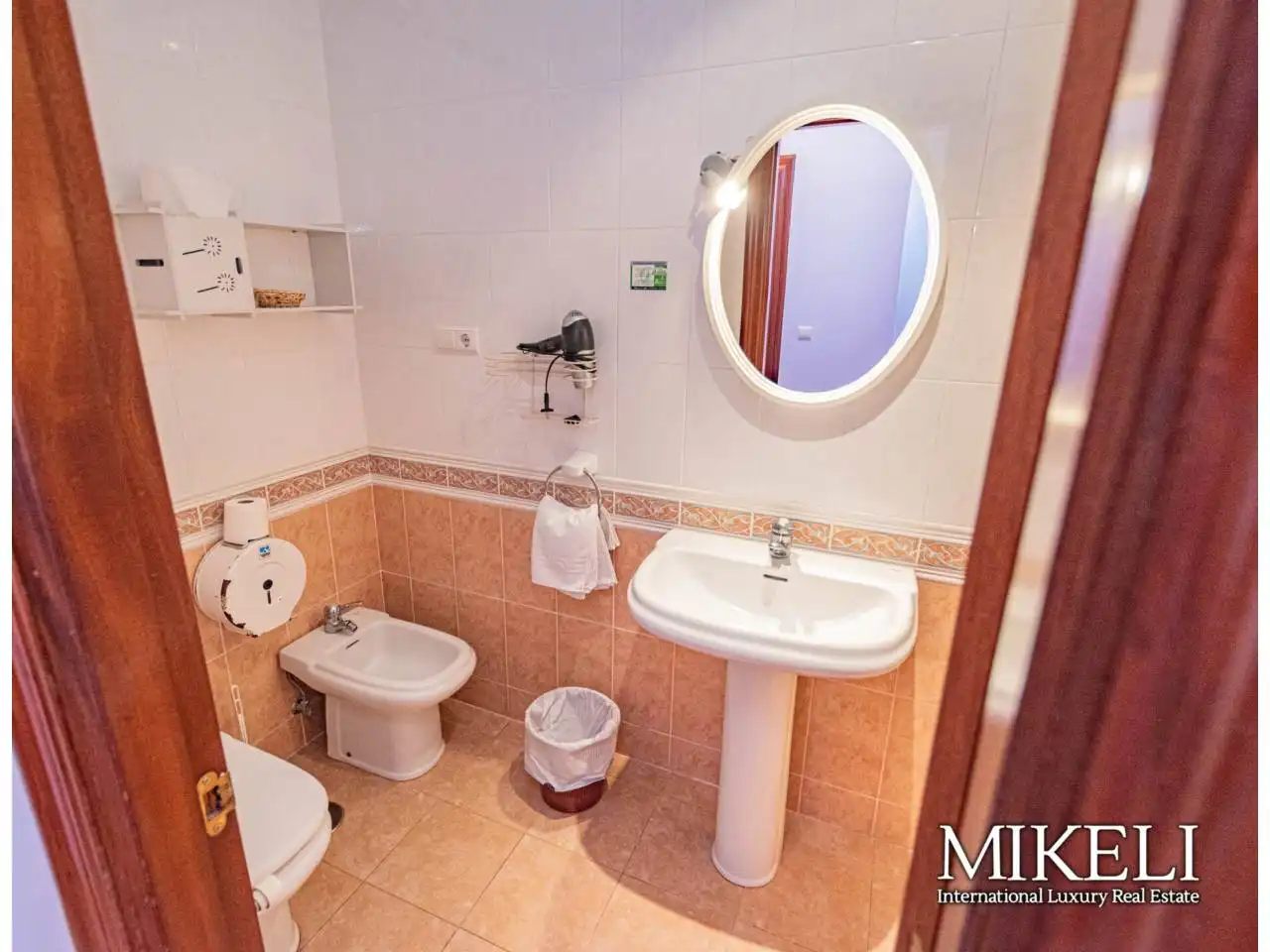 Commercial properties for sale in Paseo MUELLE, Comillas (Cantabria)