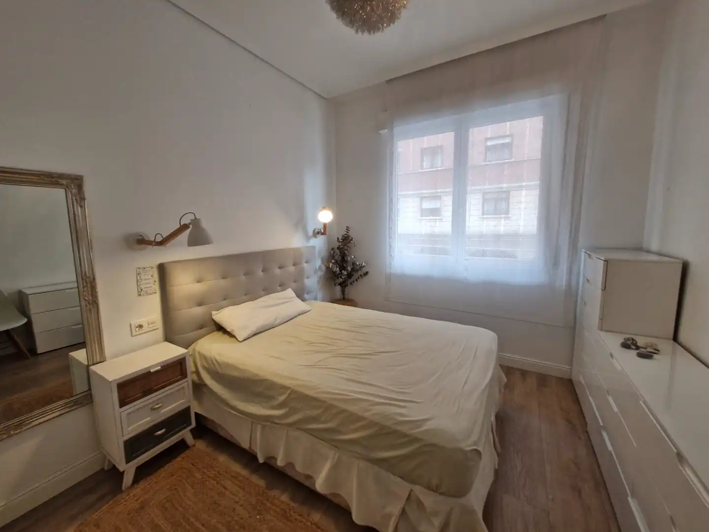 Bedroom of Flat for rent in Bilbao   with Heating, Parquet flooring and Furnished