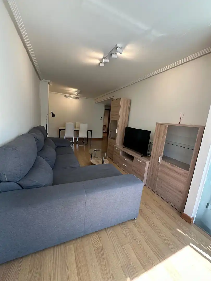 Sala d'estar de Pis en venda en Ponferrada amb Aire condicionat, Calefacció i Moblat