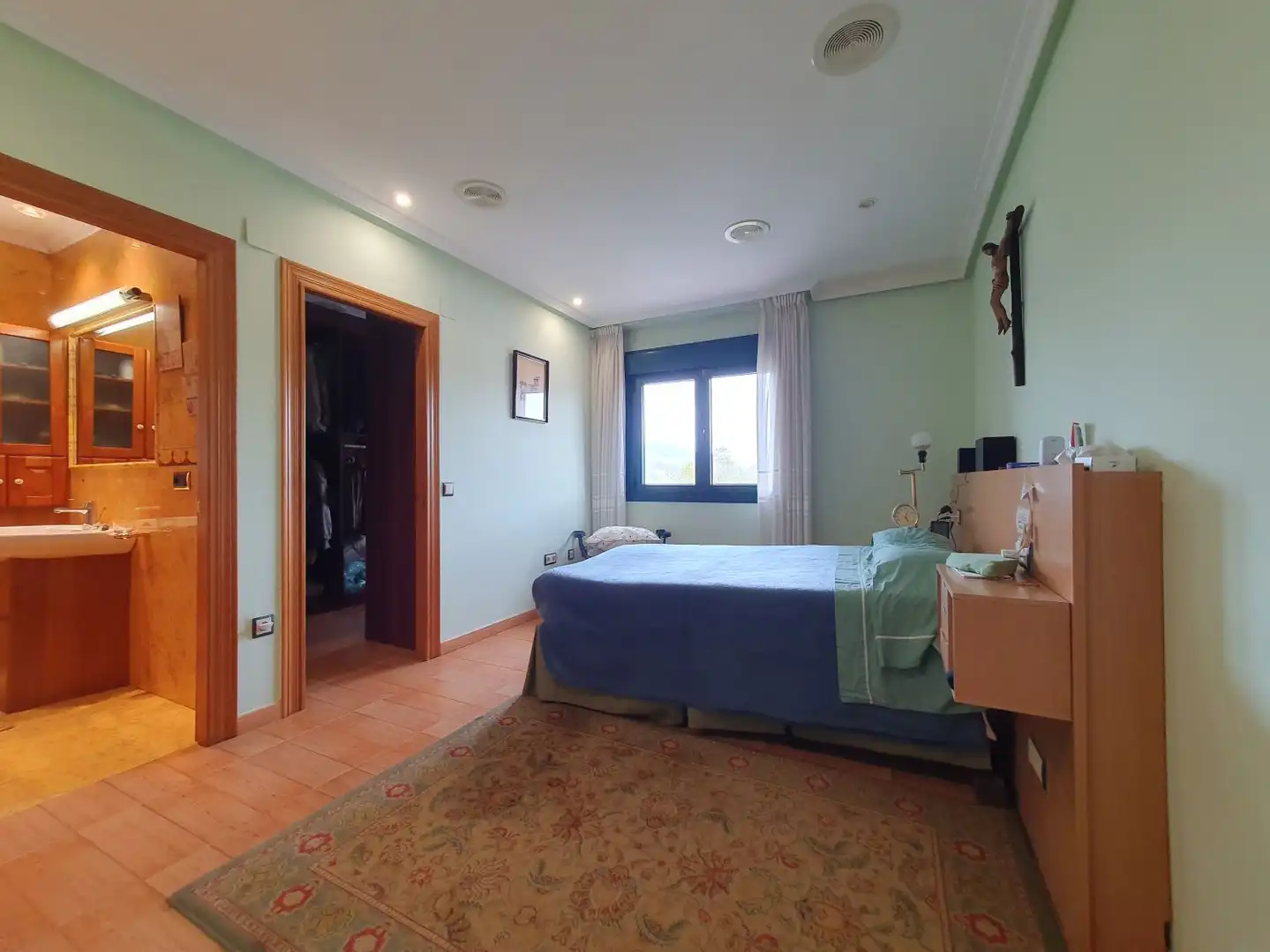Schlafzimmer von Haus oder Chalet zum Verkauf in Grado mit Klimaanlage, Heizung und Terrasse