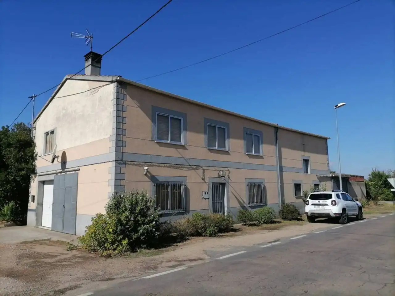 Casa amb jardí en venda a Poligono 15 183