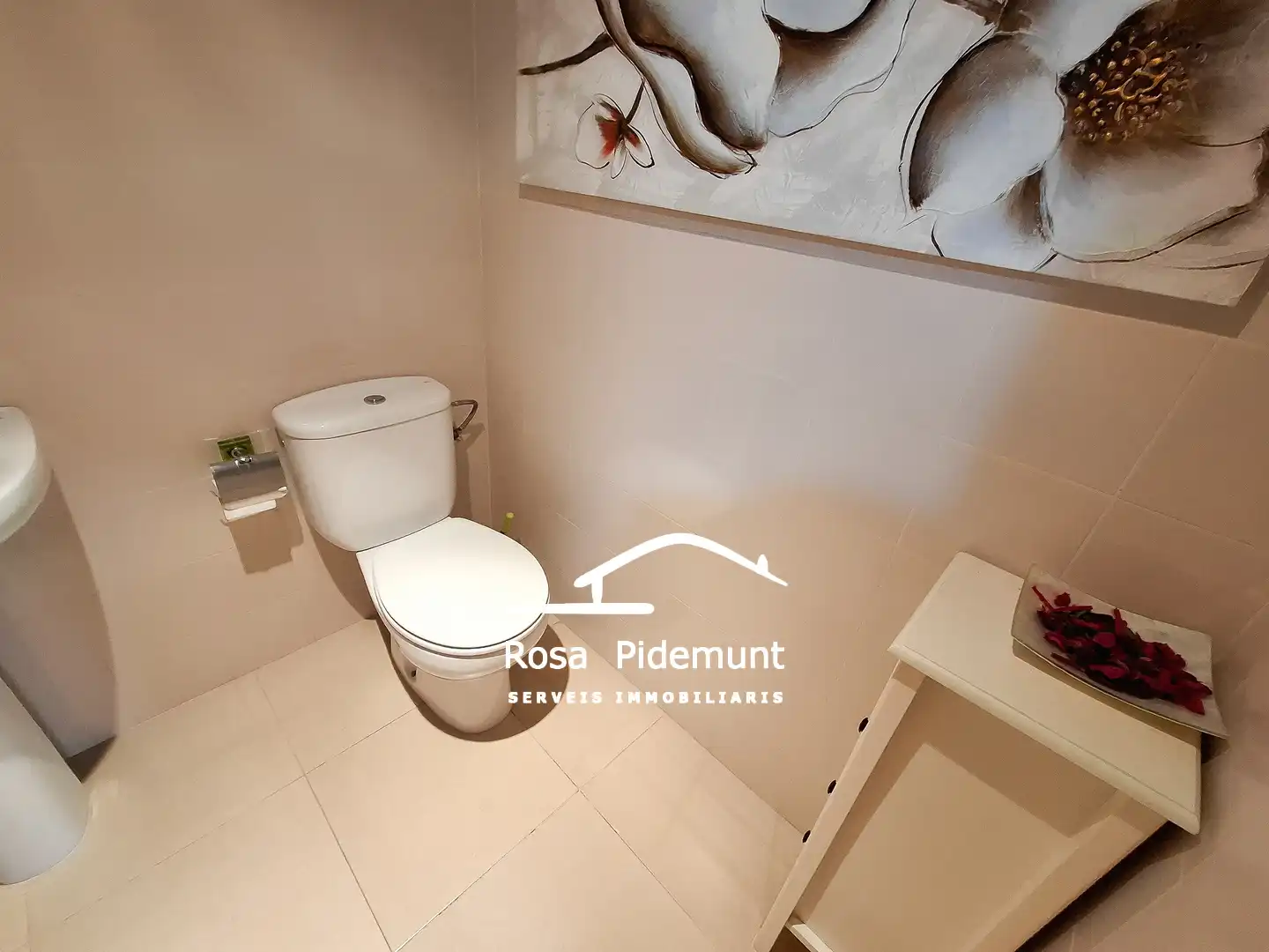 Badezimmer von Wohnung zum Verkauf in Lloret de Mar mit Klimaanlage, Heizung und Terrasse