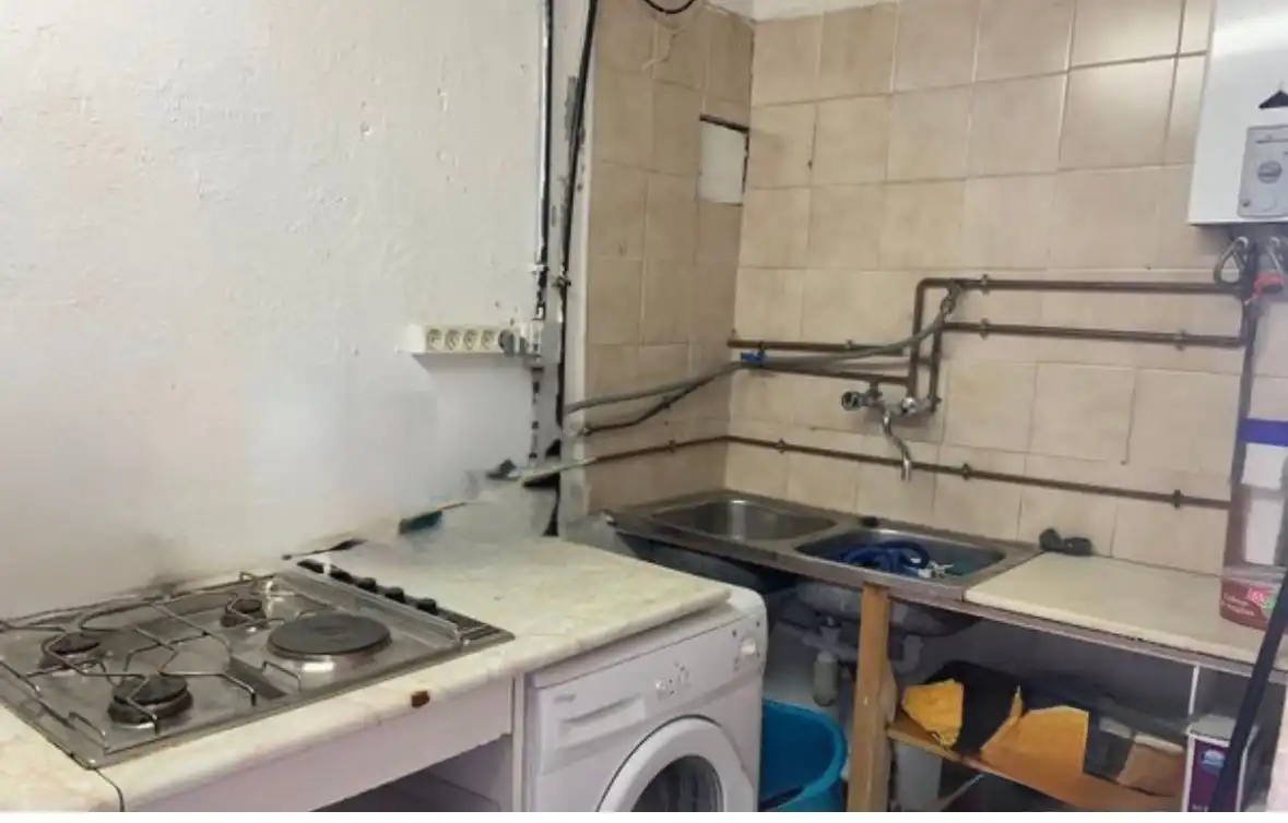 Cuina de Casa o xalet en venda en Santas Martas amb Aire condicionat, Calefacció i Jardí privat
