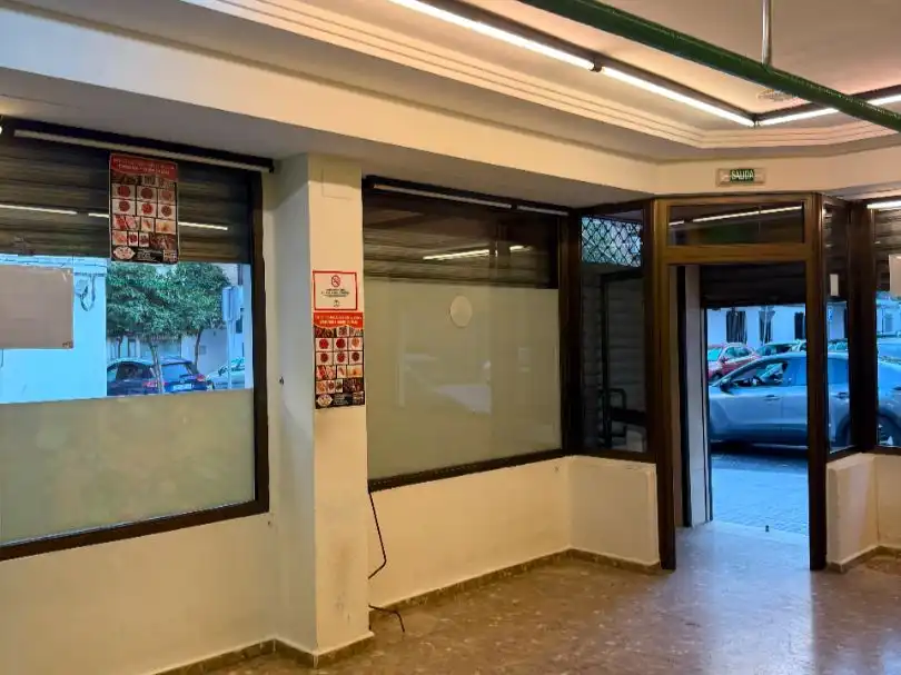 Geschaftsraum zur Miete in Levante