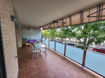 Piso con balcón en venta en Barenys