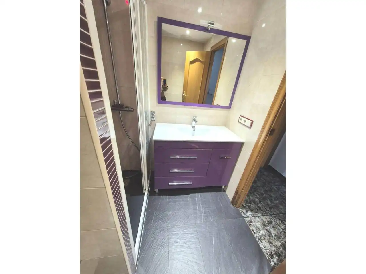 Baño de Piso en venta en Badalona con Aire acondicionado
