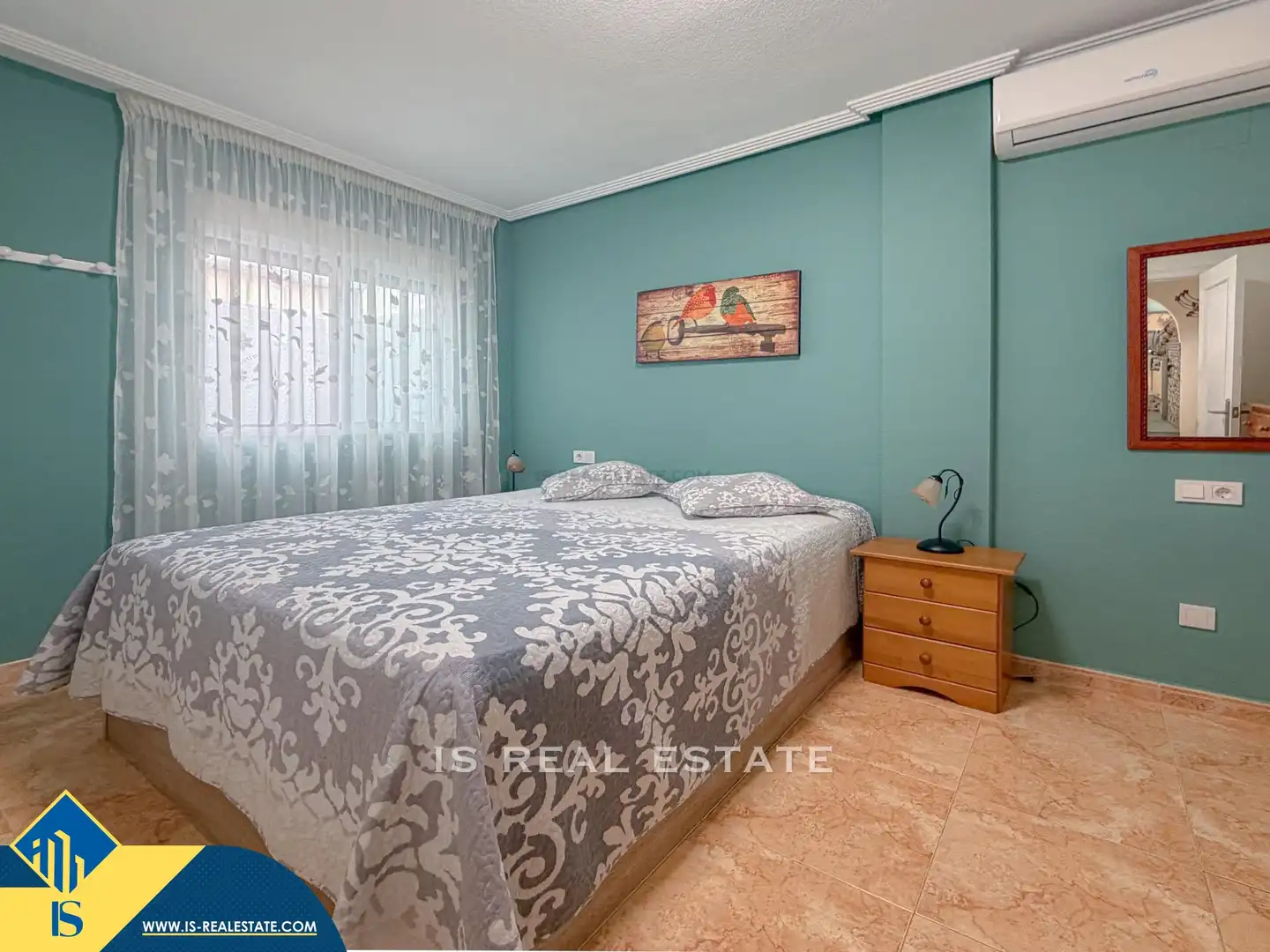 Habitación de Casa o chalet en venta en Torrevieja con Terraza, Amueblado y Piscina comunitaria