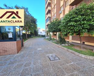 Vista exterior de Apartament en venda en  Sevilla Capital amb Aire condicionat i Terrassa