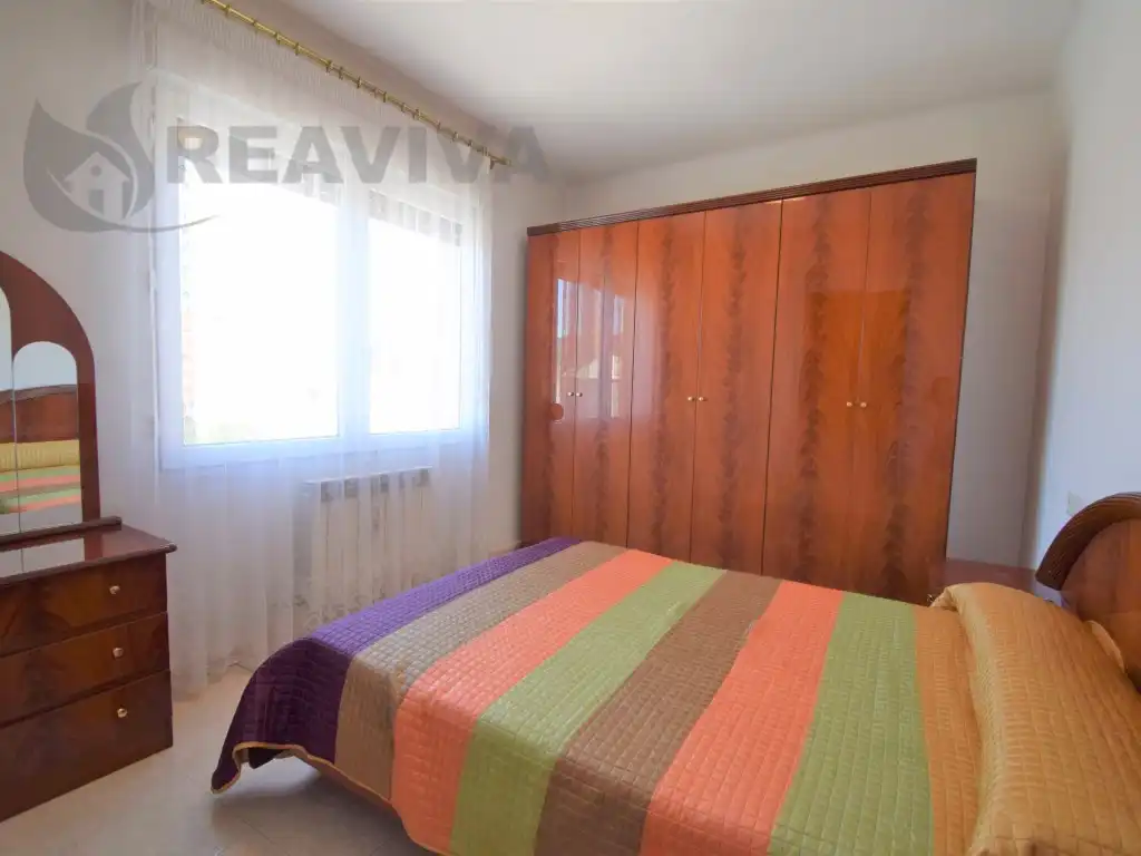 Habitación de Piso en venta en La Seu d'Urgell con Calefacción, Terraza y Horno