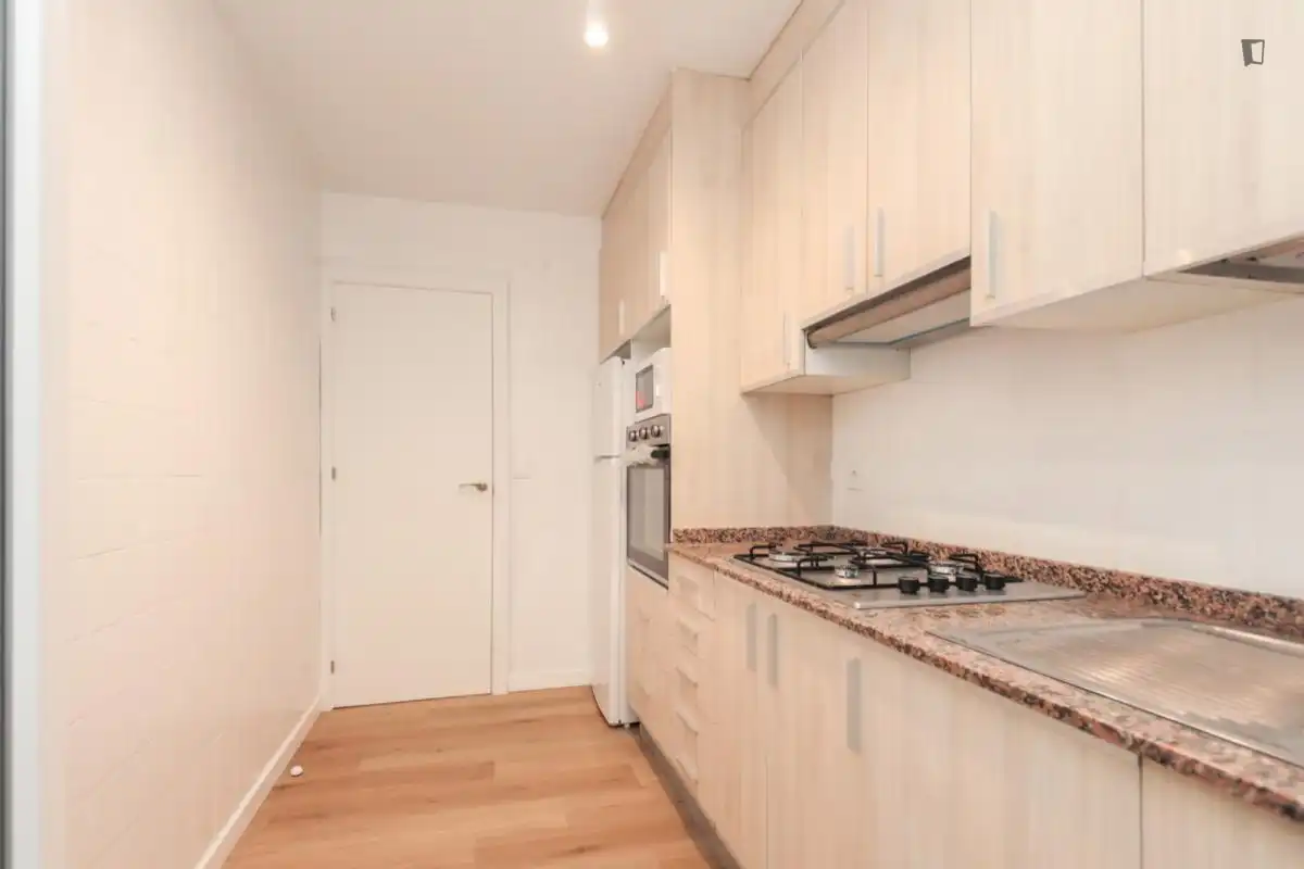 Room in Centre