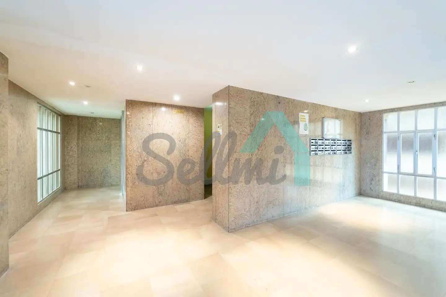 Piso en venta en Oviedo  con Calefacción, Terraza y Trastero