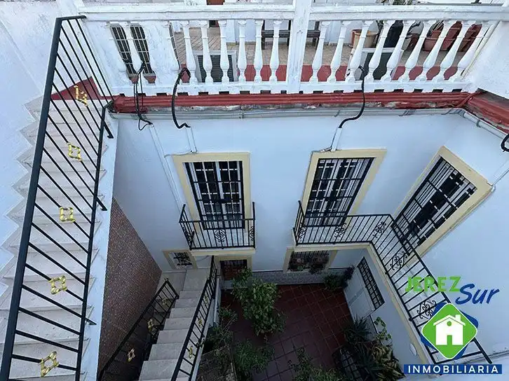 Terrassa de Casa adosada en venda en Jerez de la Frontera amb Aire condicionat, Terrassa i Traster