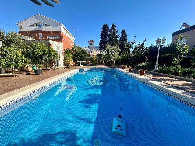 Casa-chalet en Venta en Els Masos - Els Garrofers
