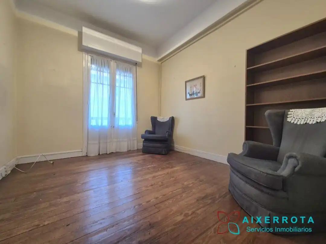 Living room of Flat for sale in Getxo   with Heating and Storage room