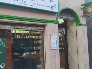 Locale commerciale in vendita a Calle Cueva de Menga