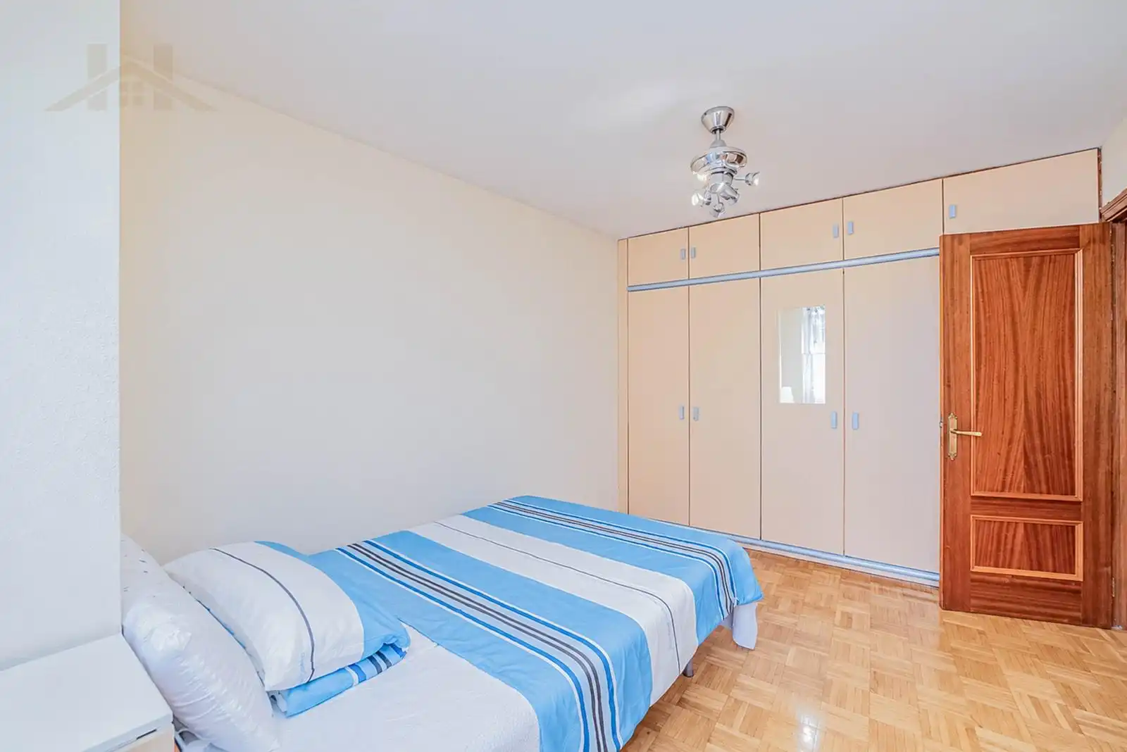 Habitación de Piso en venta en Rozas Centro