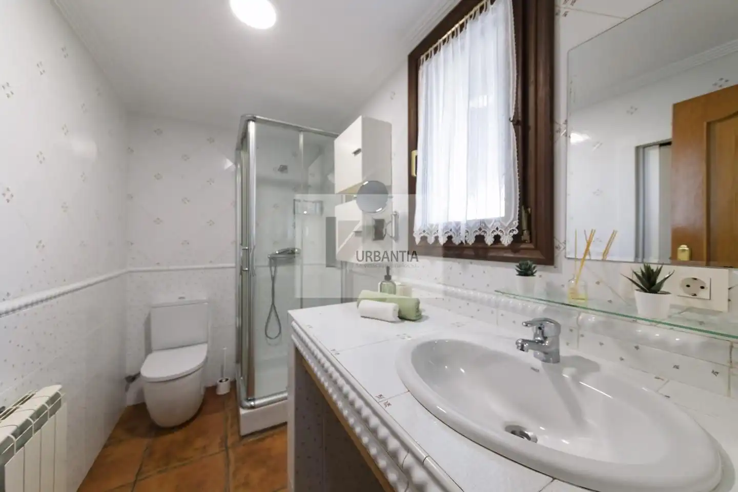 Bany de Casa o xalet en venda en Olóriz / Oloritz amb Aire condicionat, Calefacció i Jardí privat