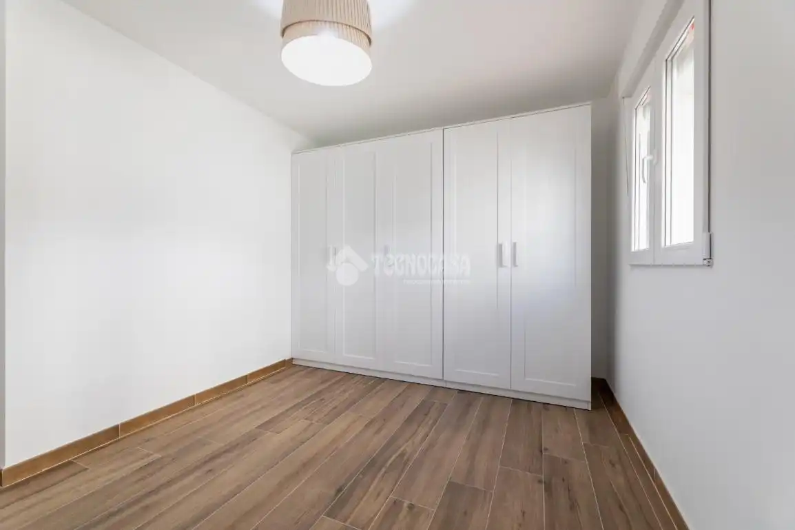 Bedroom of Flat for sale in Madrid