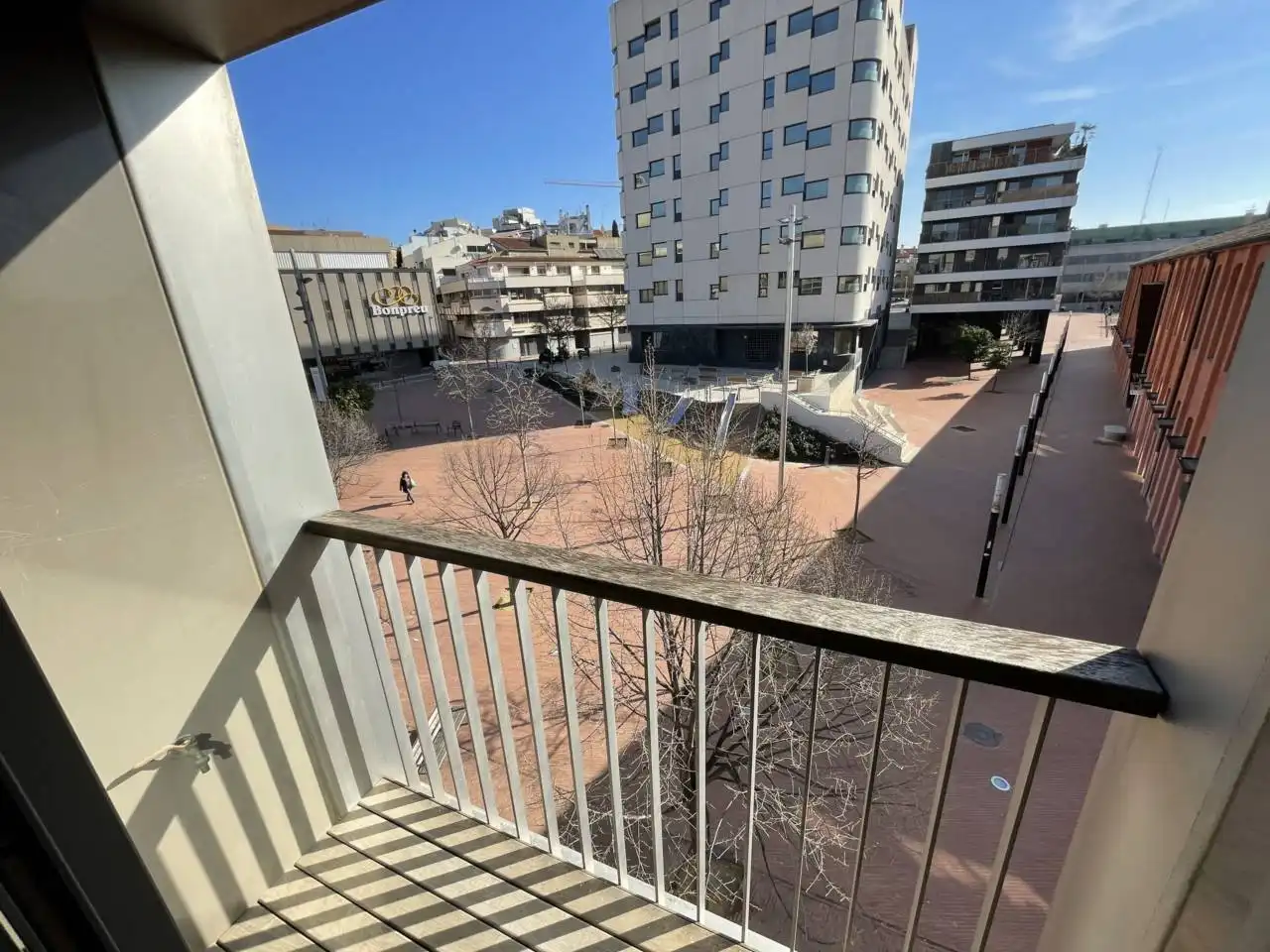 Flat for rent in Calle MIQUEL CASAS, Barri del Centre