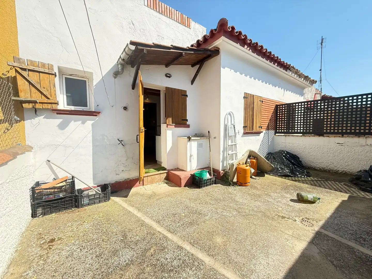 Vista exterior de Casa o chalet en venta en Escatrón con Jardín privado, Amueblado y Lavadora