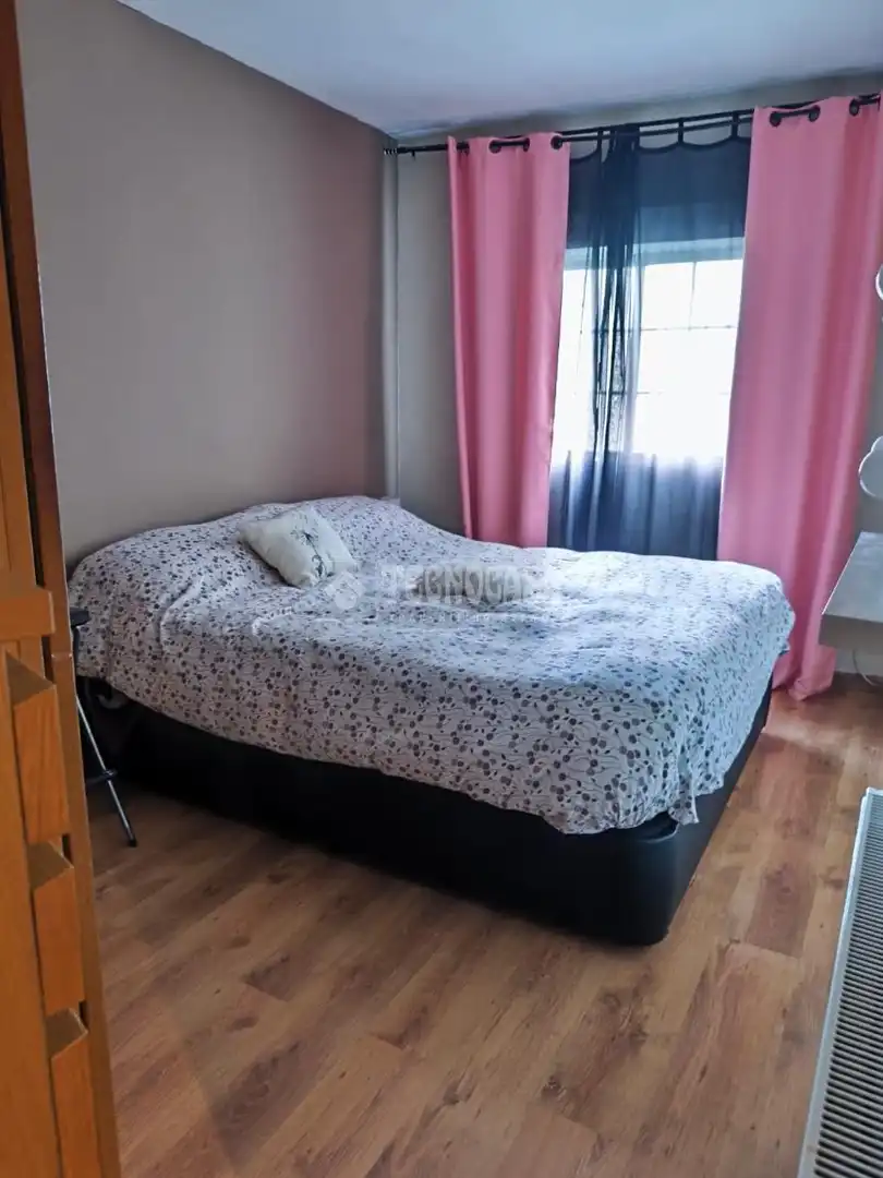 Bedroom of Flat for sale in Móstoles  with Air Conditioner and Heating