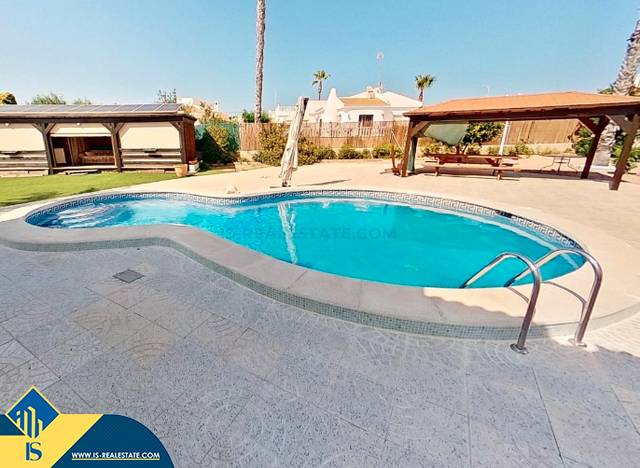 Casa-chalet en Venta en Zona Carrefour - Urbanizaciones