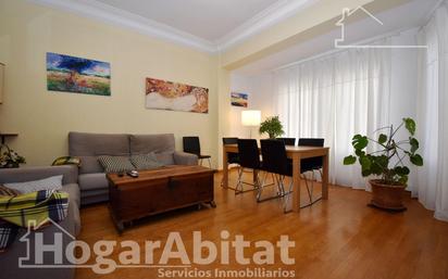 Living room of Flat for sale in Castellón de la Plana / Castelló de la Plana  with Heating, Parquet flooring and Storage room