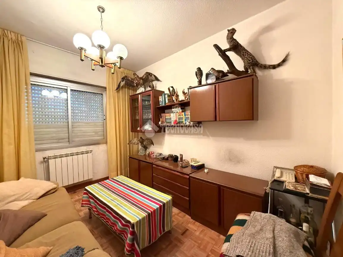Sala d'estar de Pis en venda en Madrid amb Calefacció
