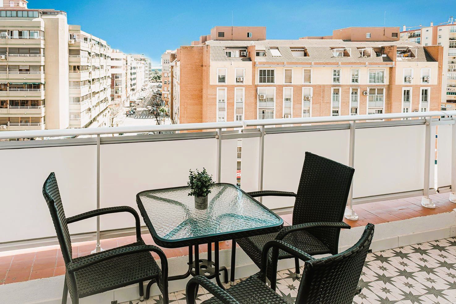 Terrassa de Apartament de lloguer en Málaga Capital amb Aire condicionat, Terrassa i Moblat
