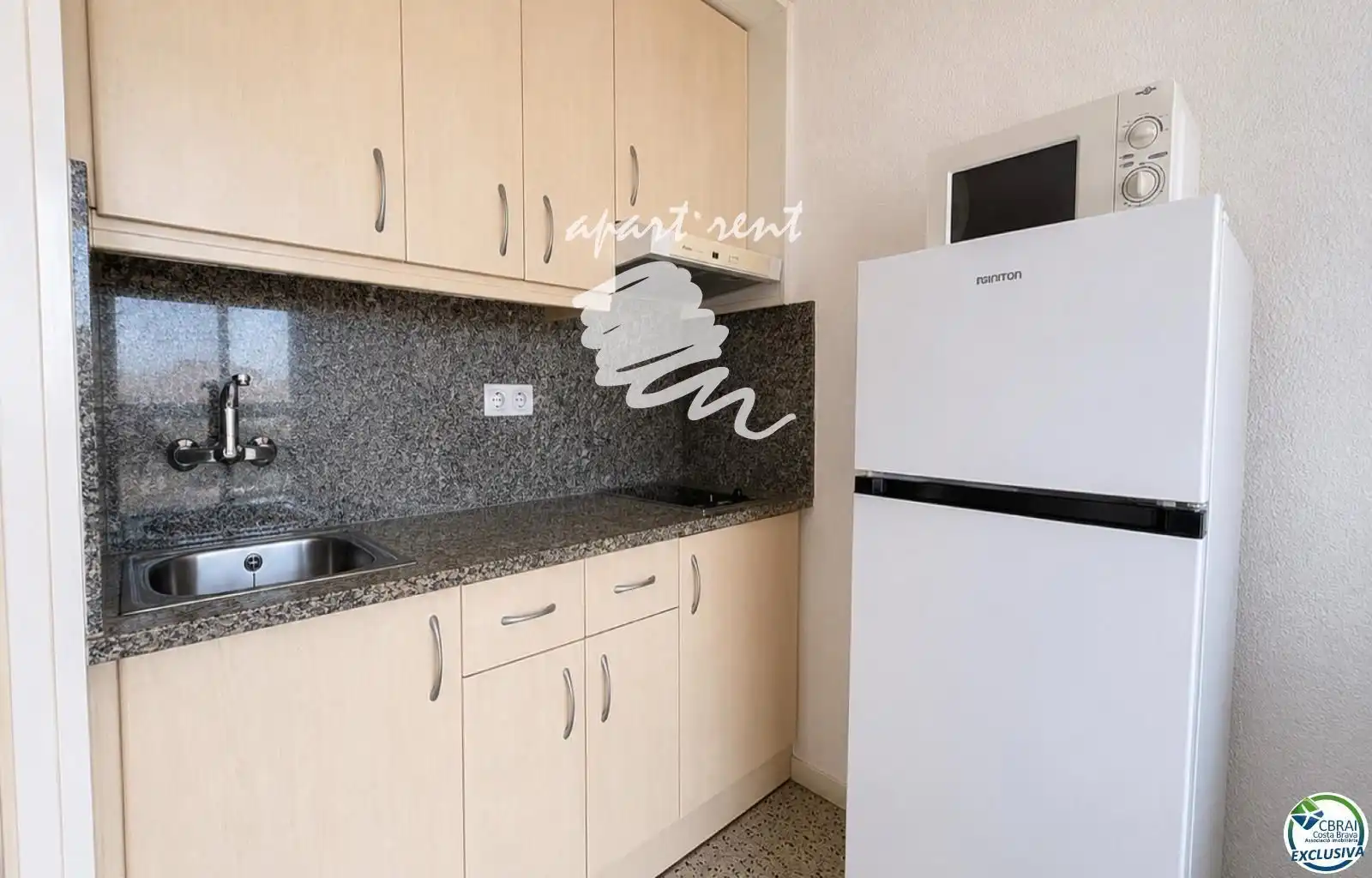 Cocina de Piso en venta en Empuriabrava con Calefacción, Terraza y Amueblado