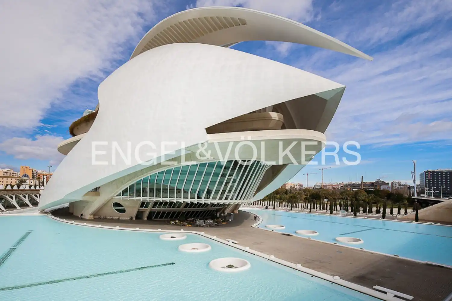 Außenansicht von Wohnung zur Miete in Valencia mit Klimaanlage, Heizung und Möbliert