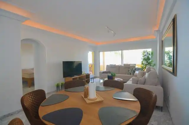 Apartamento con piscina en venta en Calle Calle Torrequebrada, imagen 17